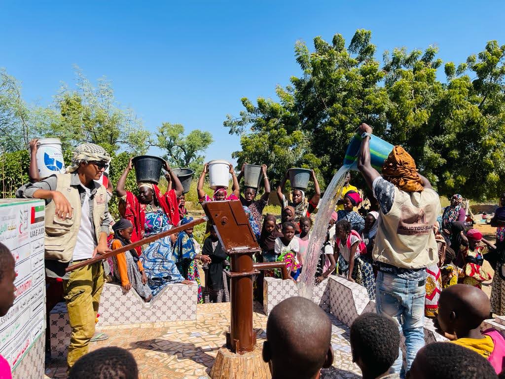 Well With Hand Pump (10-20 Meters)