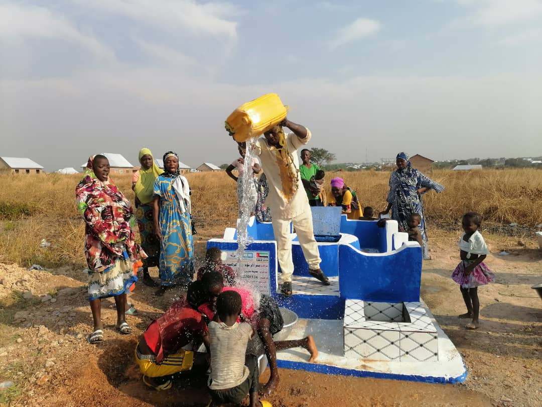 Surface Well With Bucket